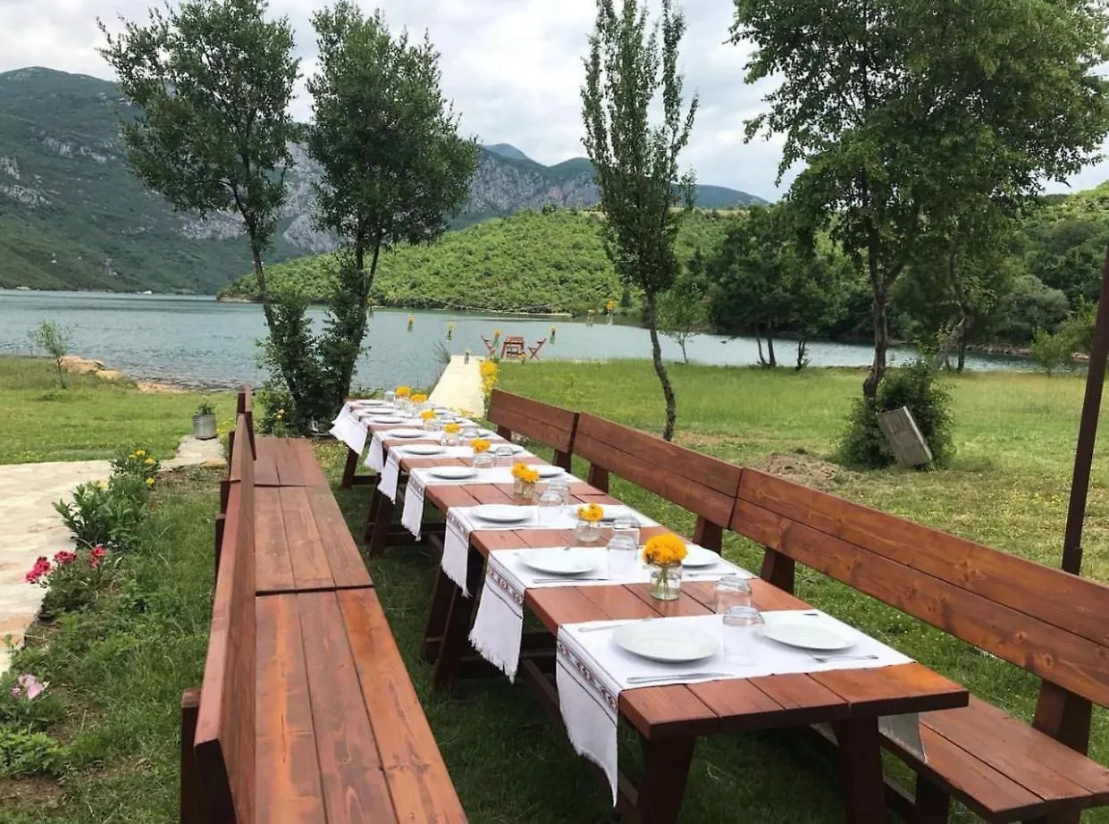 Guest house Agora Farmhouse Koman