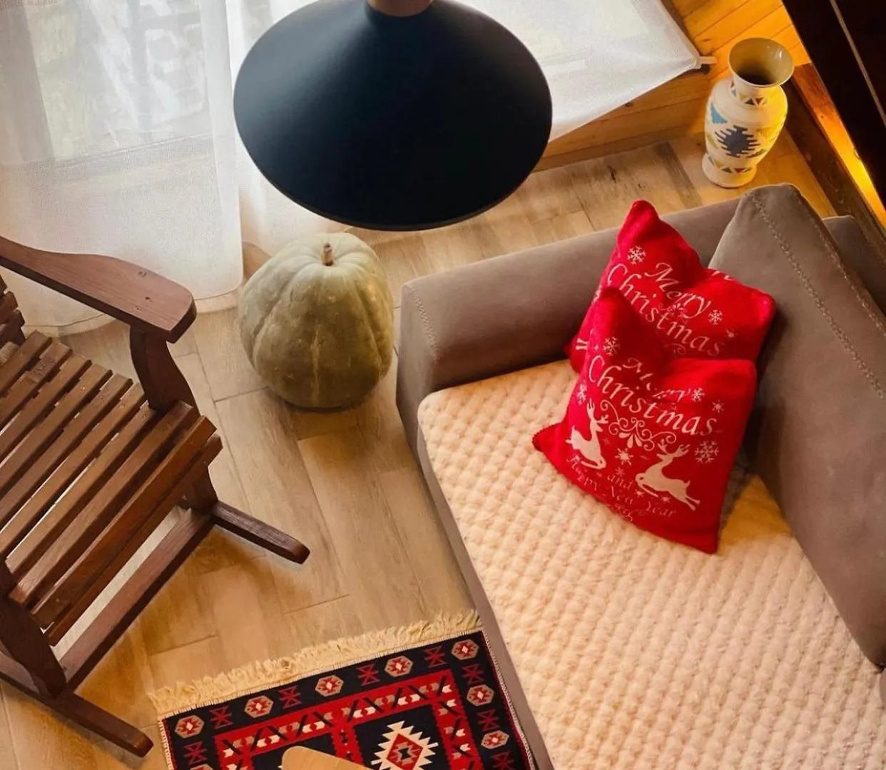 Agora Farmhouse Koman Guest house