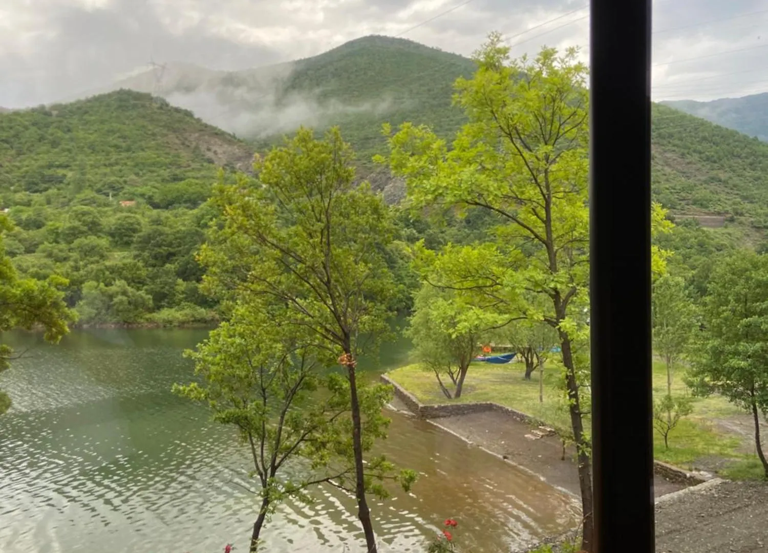 Agora Farmhouse Koman Guest house